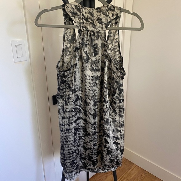 Bar III Gray Abstract Sleeveless Button Front Mini Dress - Picture 4 of 5